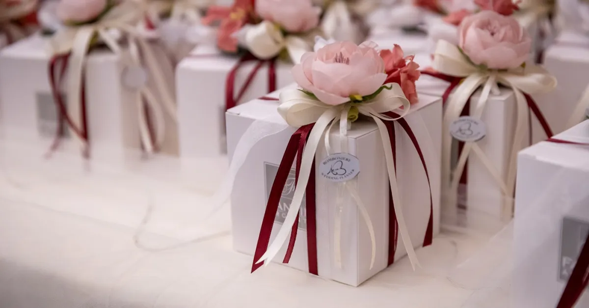 Bomboniere Piacenza: partecipazioni in omaggio